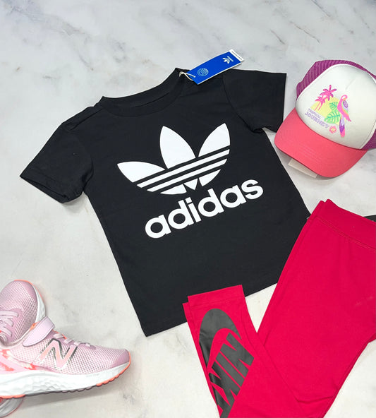 🩷 Manche courte : Adidas noir 6 ans fille neuf !