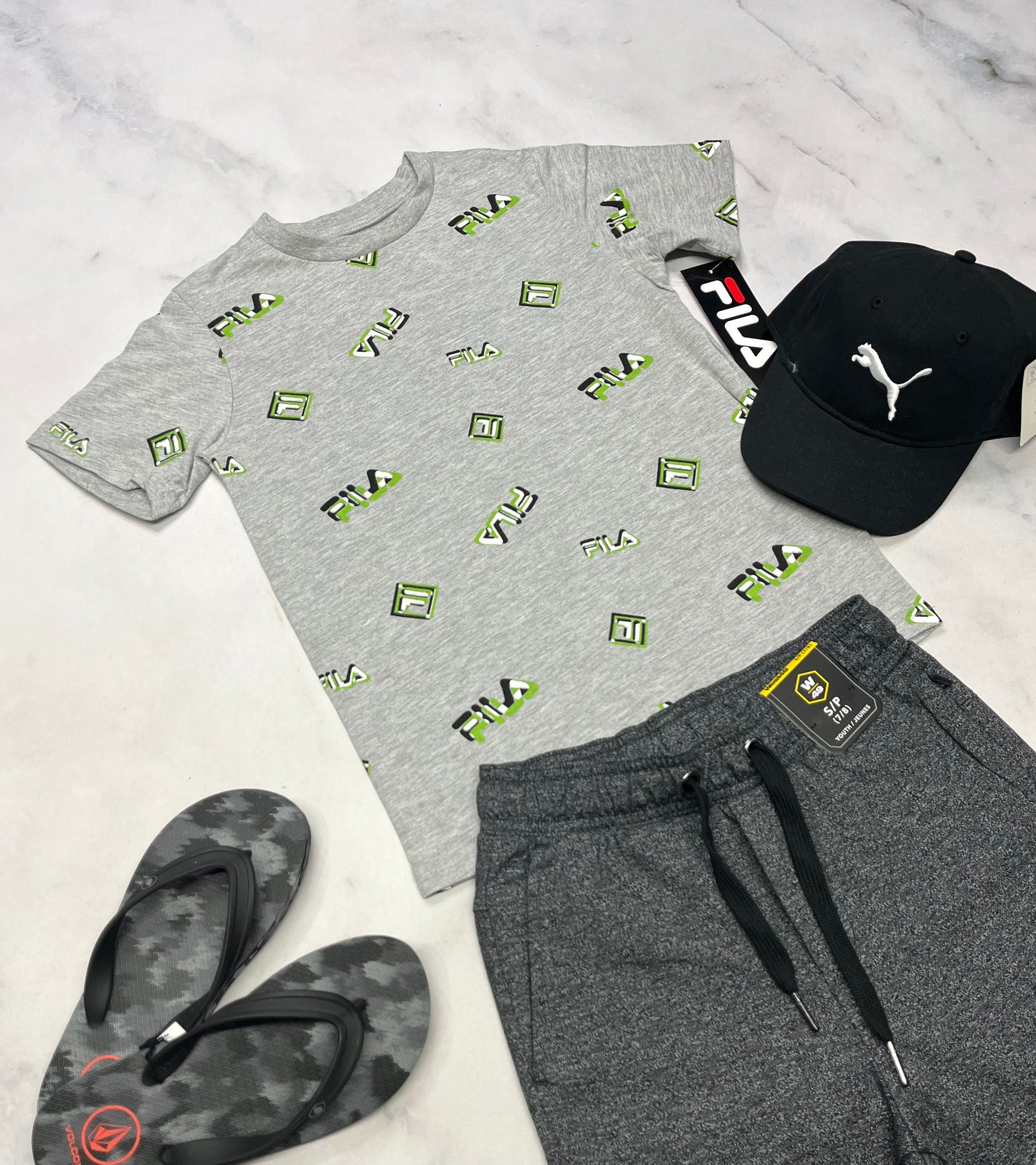 🌿 T-shirt : Fila 7-8 ans garçon neuf !