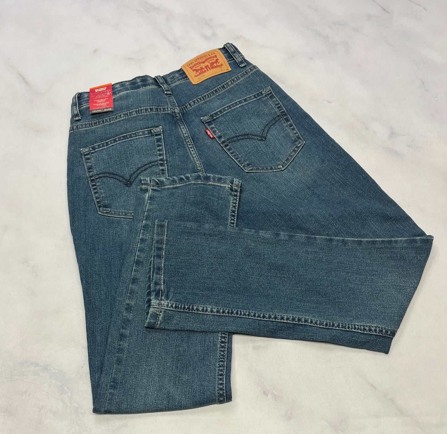 Levis : Jeans stretch neuf! Bande de Taille élastique neuve ! 12( 11-12 ans ) 10(9-10 ans ) et 7( 6x-7)