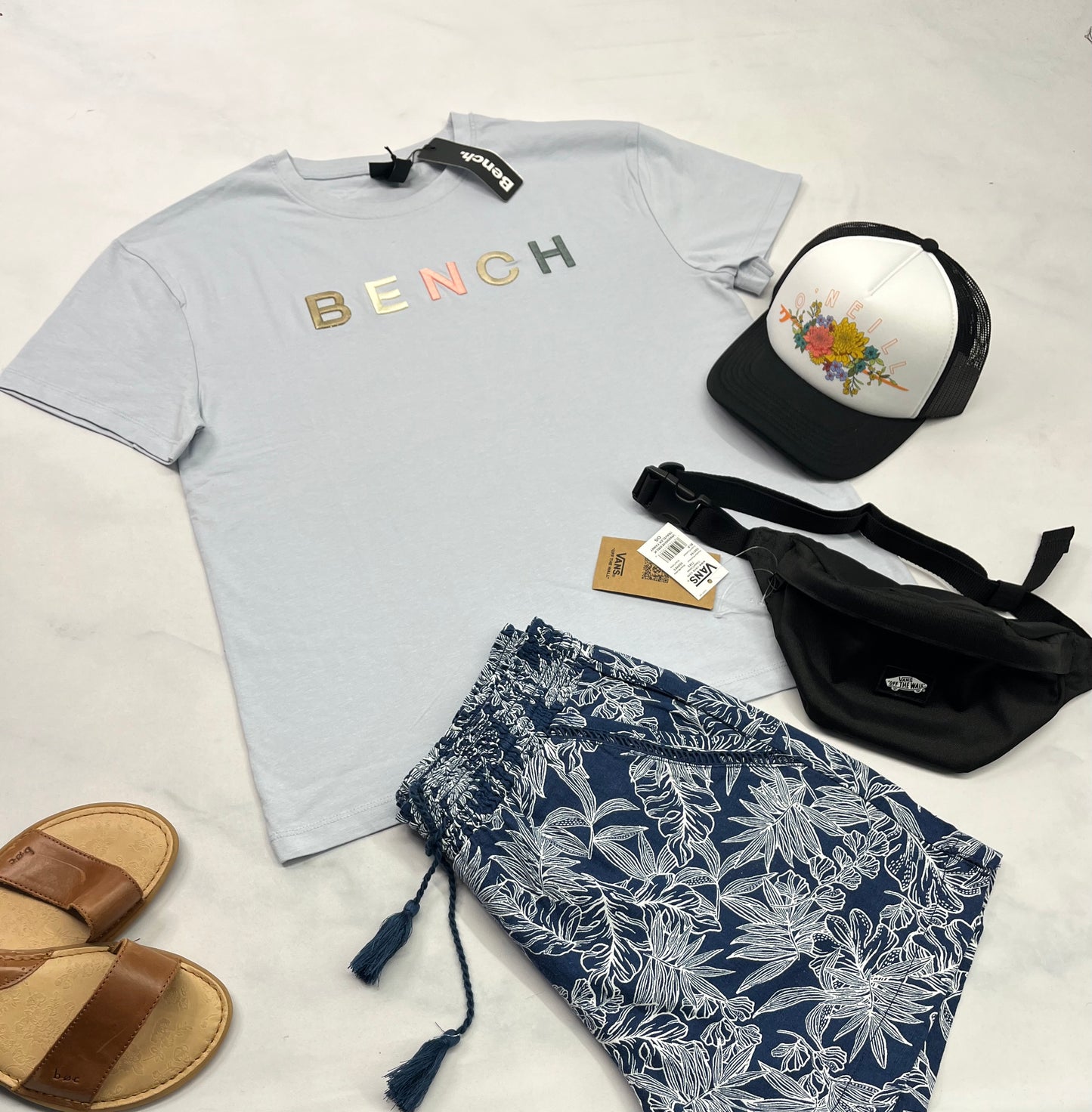 🩵 T-Shirt : BENCH bleu bb. Fait M/ femme neuf !