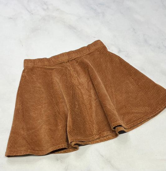 Jupe : en corduroy mou ( zip au dos) neuve ! 10 ans