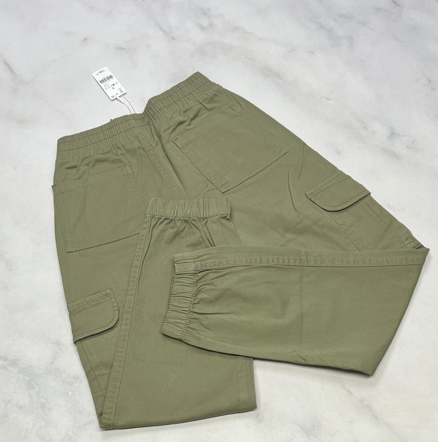 Pantalon: cargo kaki 8 ans neuf!