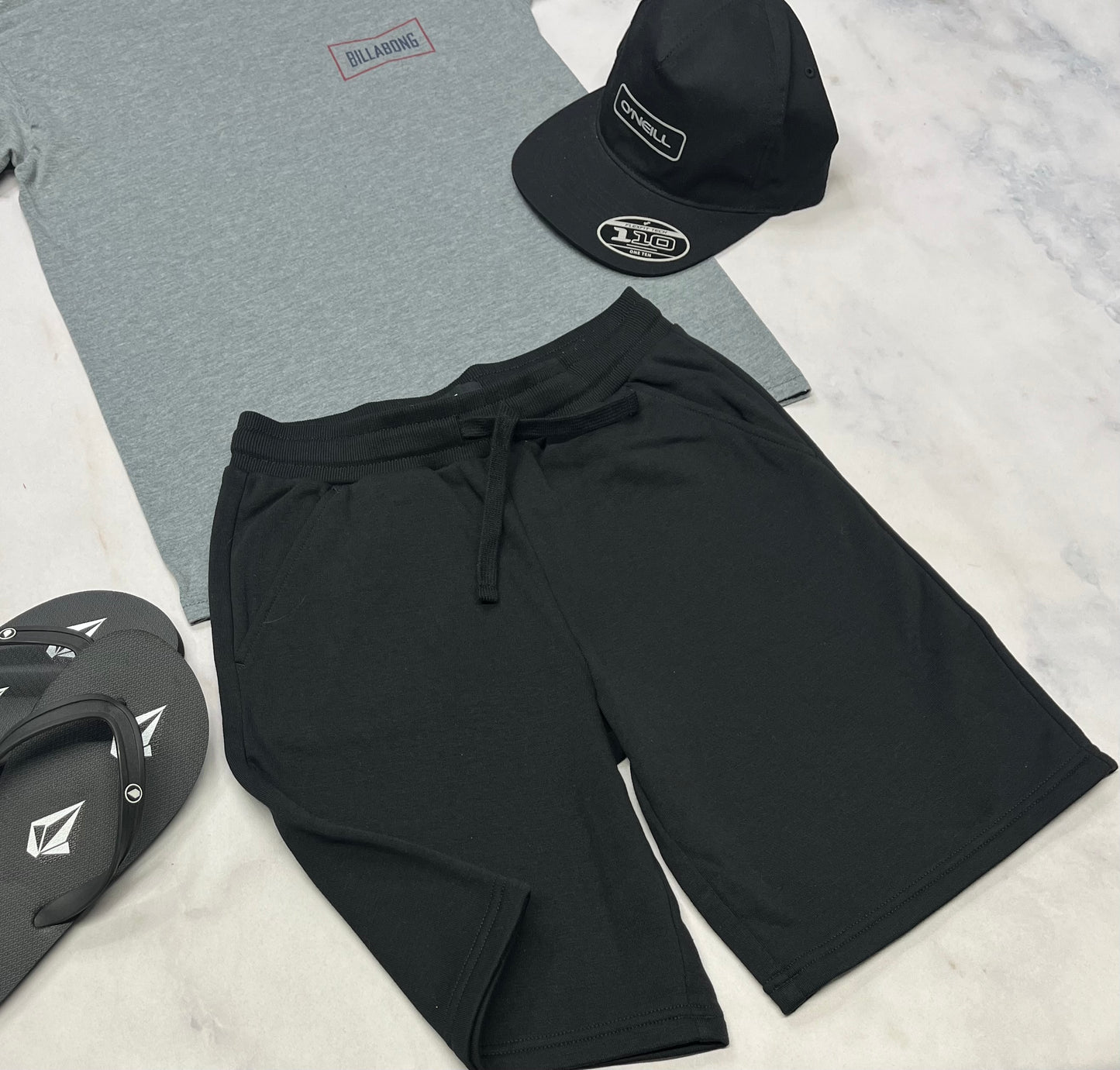 🛹 Bermuda en ouaté : noir Tag 12 ans garçon neuf !