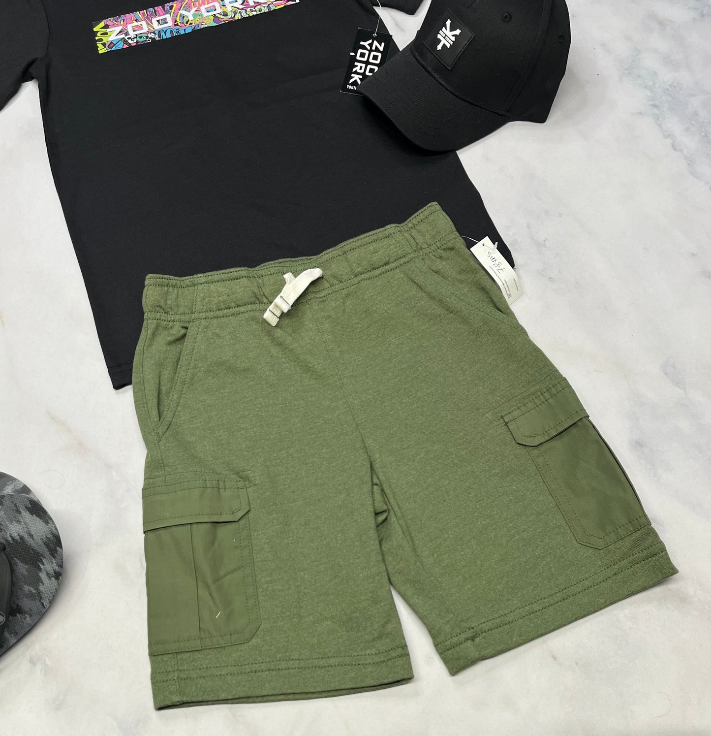 🛹 Bermuda : cargo Carter’s + 7-8 ans garçon neuf !