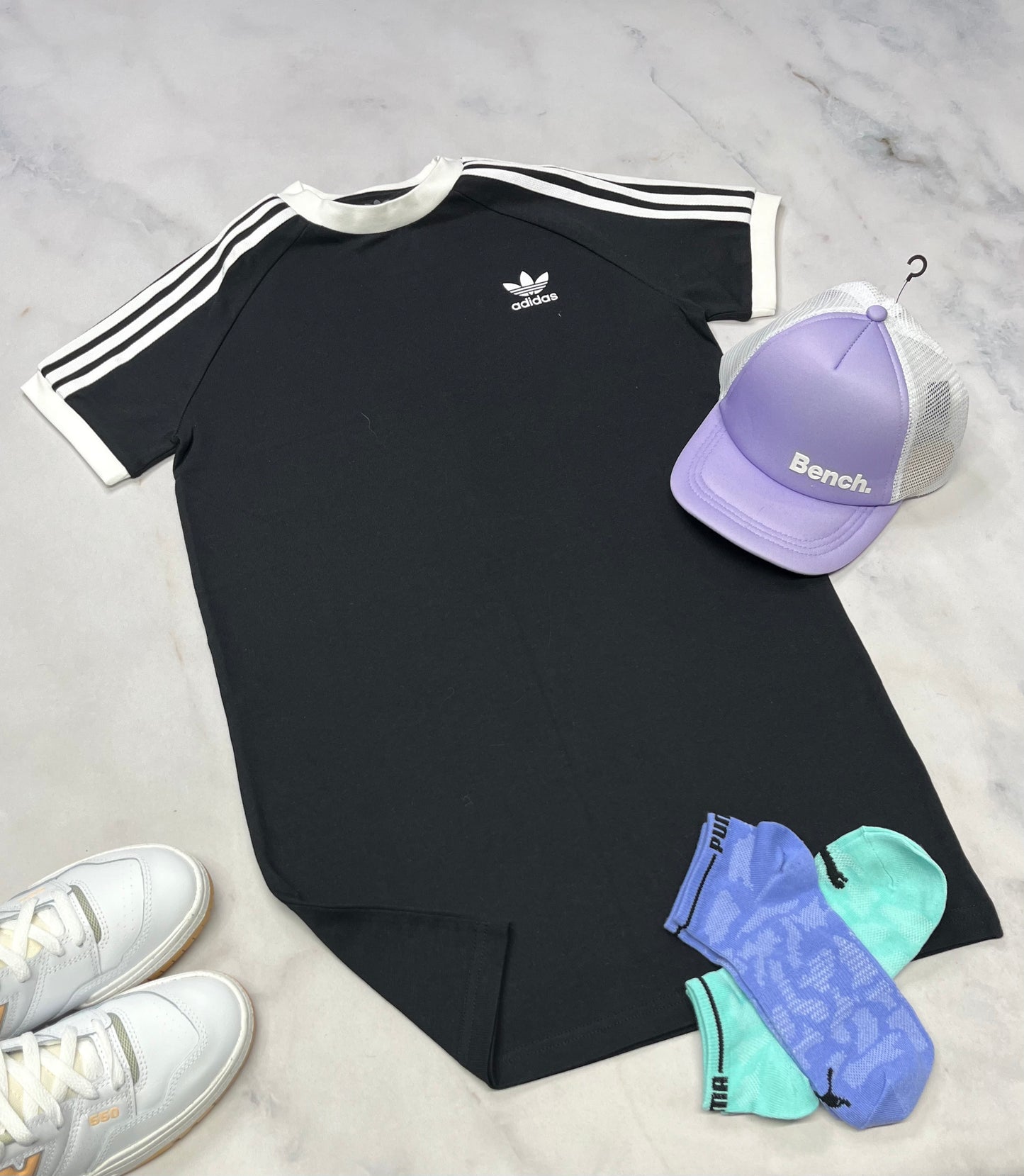 ☀️Robe Adidas : en coton pas trop épais ni mince ! Qualité ++ 10-12 ans fille neuve .