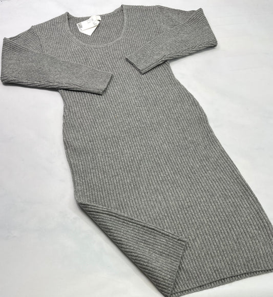 Robe en tricot : qualité ++ fait L/ fit stretch femme ..longueur 3 quart . Neuve !