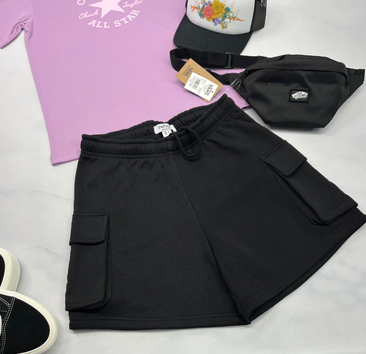 💕 Short en ouaté : cargo noir ; douce à l’intérieur fait XS/ 3 ans femme neuve .