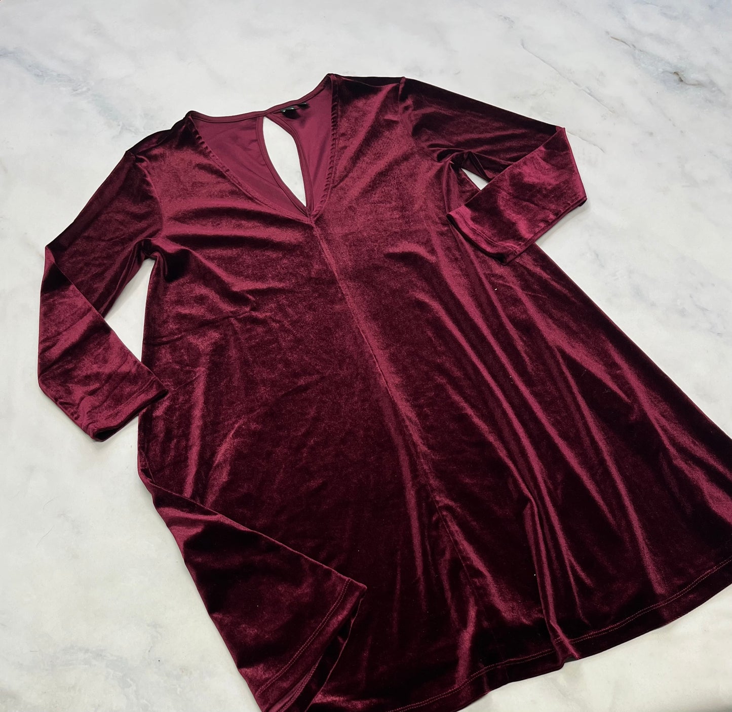 ..Simmons : Robe en velour doux / bourgogne tendance small femme comme neuve .