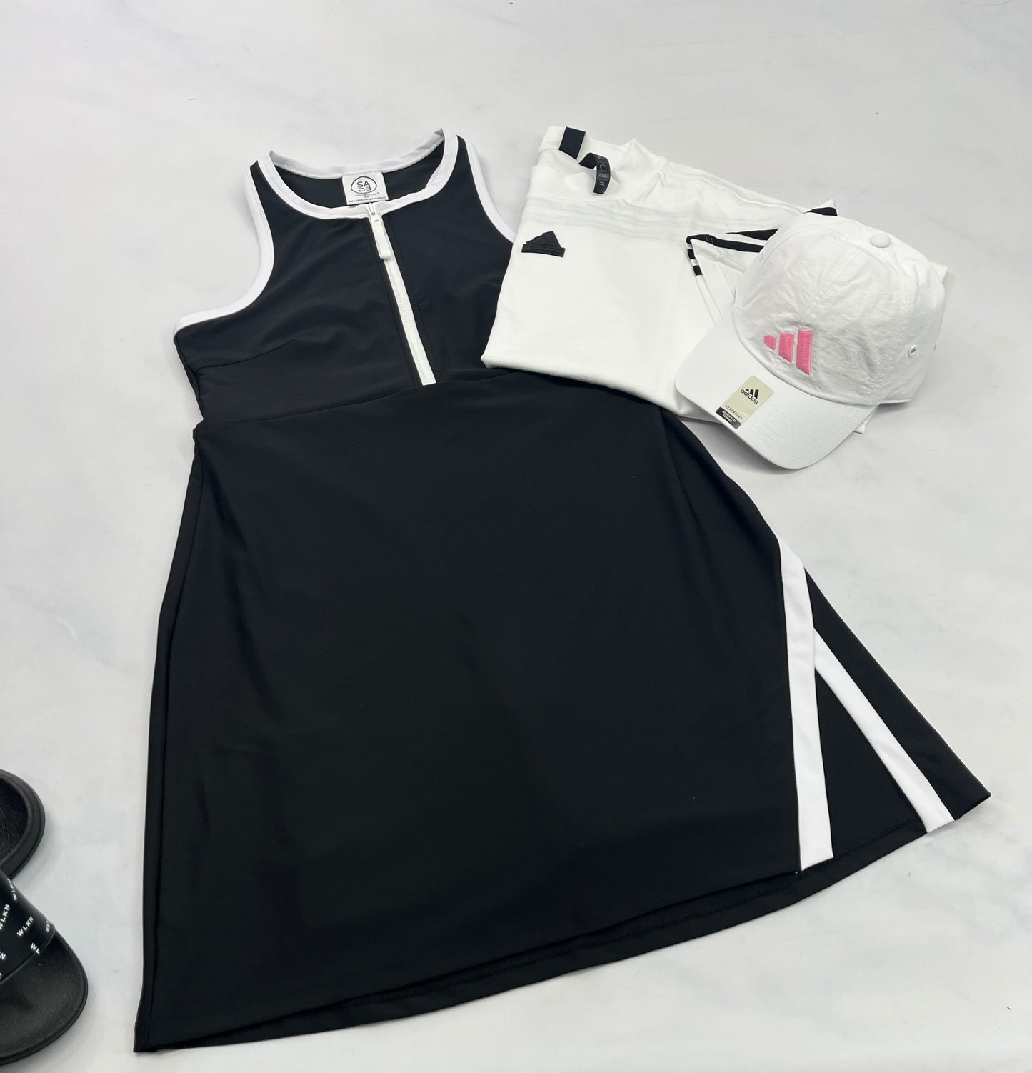 🌵 Robe : en tissu de sport extensible . Sous top intégré et sous cuissard . Qualité ++ M/fit( fait S-M femme ) stretch confo neuve .
