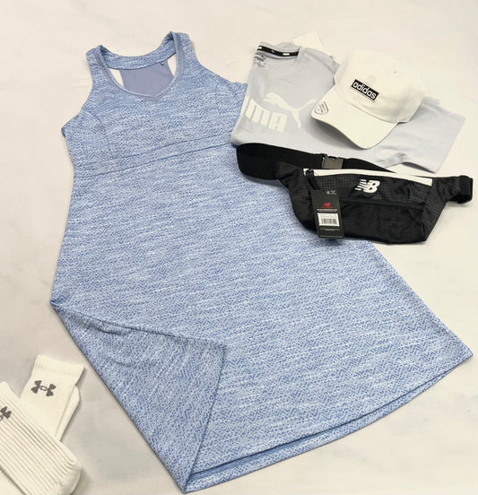 🌴 Robe : bleuté en tissu de sport stretch avec soutient intégré . Mondetta M/ femme comme neuve .