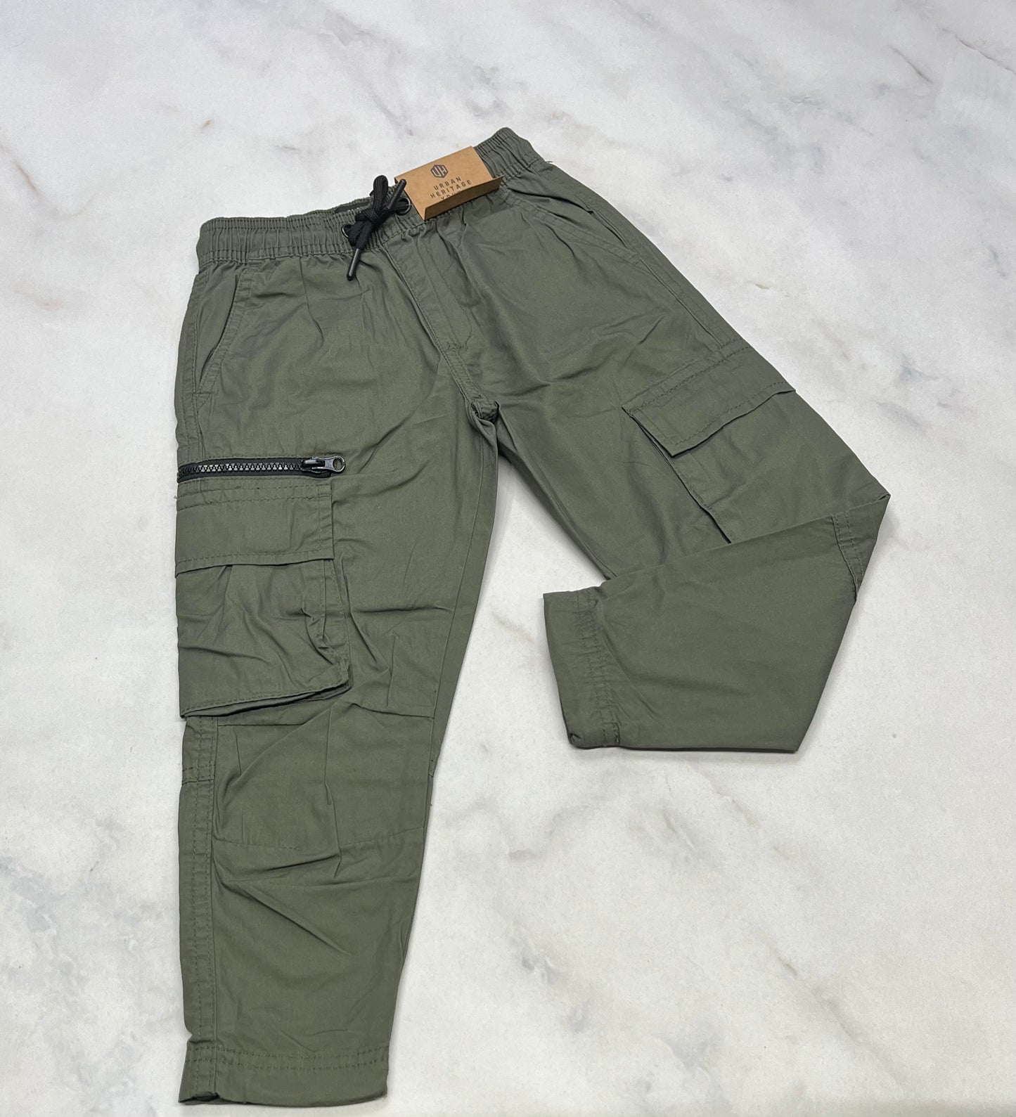 Pantalon: en coton kaki + 5 ans neuf !