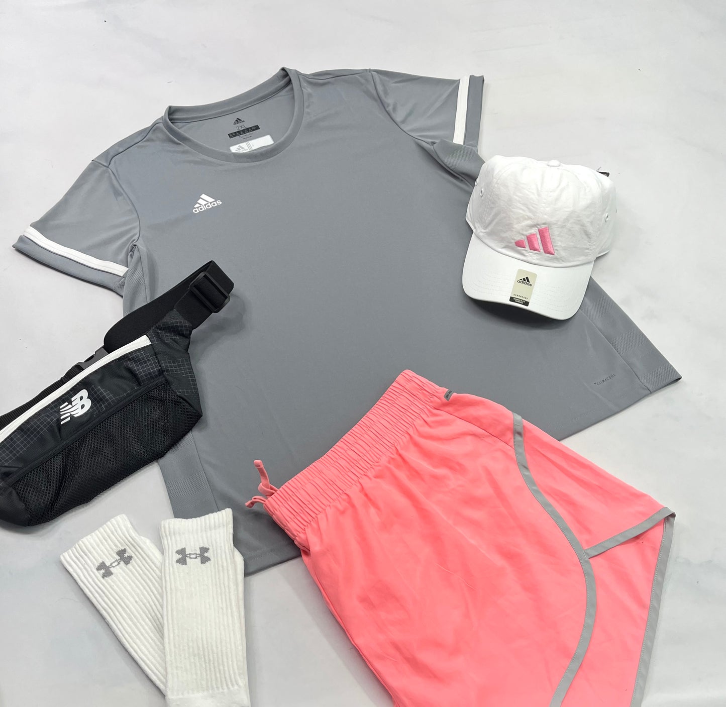 😍 Manche courte : Adidas gris (tissu sport qui respire ) Fait XXL femme neuf !