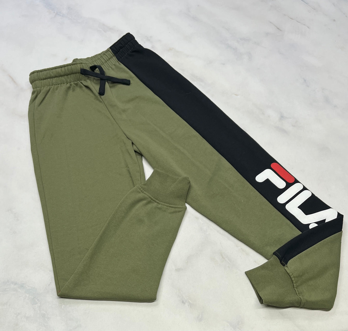 Jogger FILA : Kaki neuf ! 8 ans