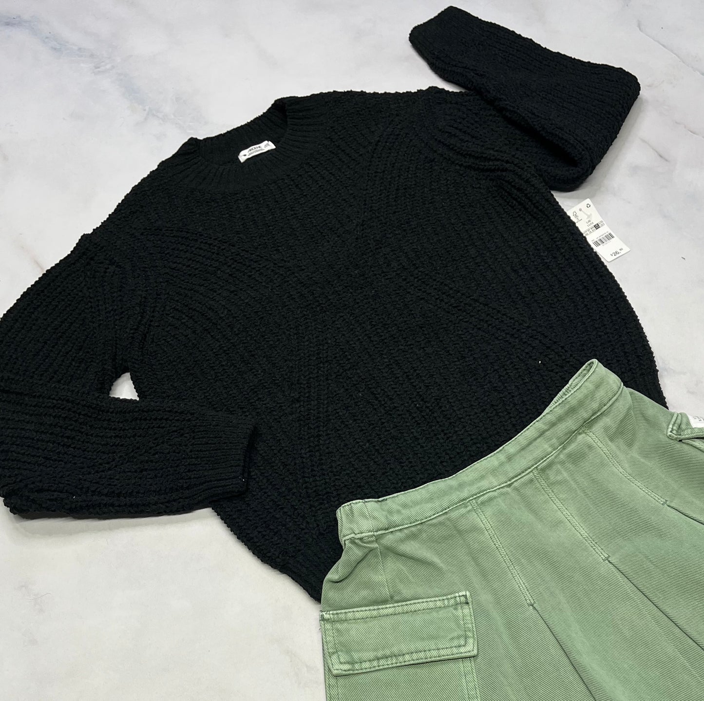 DUO neuf! tricot noir 10-12 ans neuf + Jupe effet jeans 10 ans neuve .