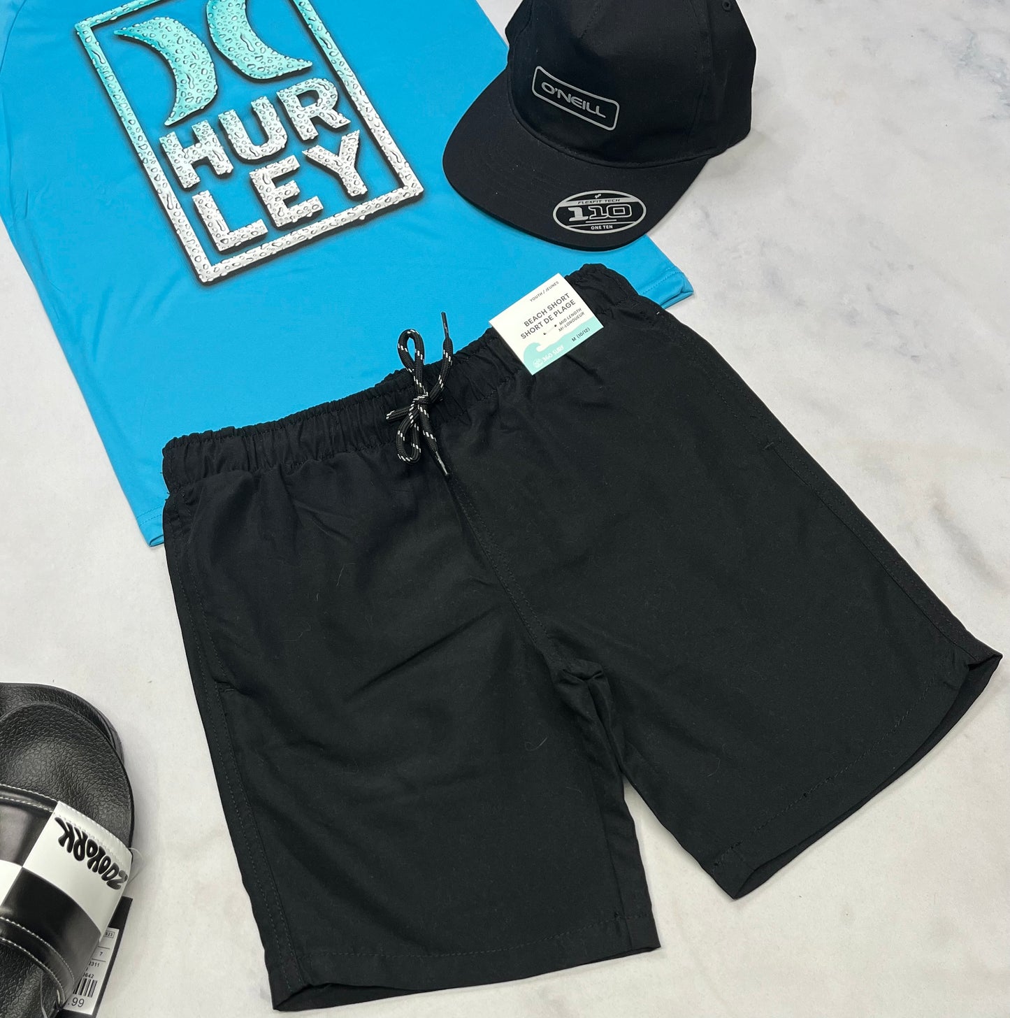 💦 Maillot : noir souple 10-12 ans garçon neuf !