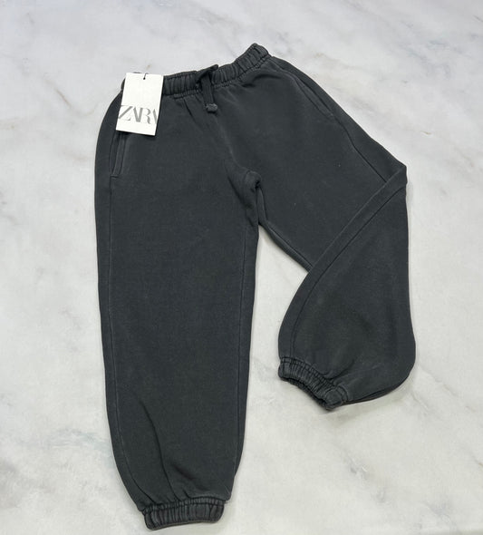 Zara : Jogger gris fait 5 ans neuf !