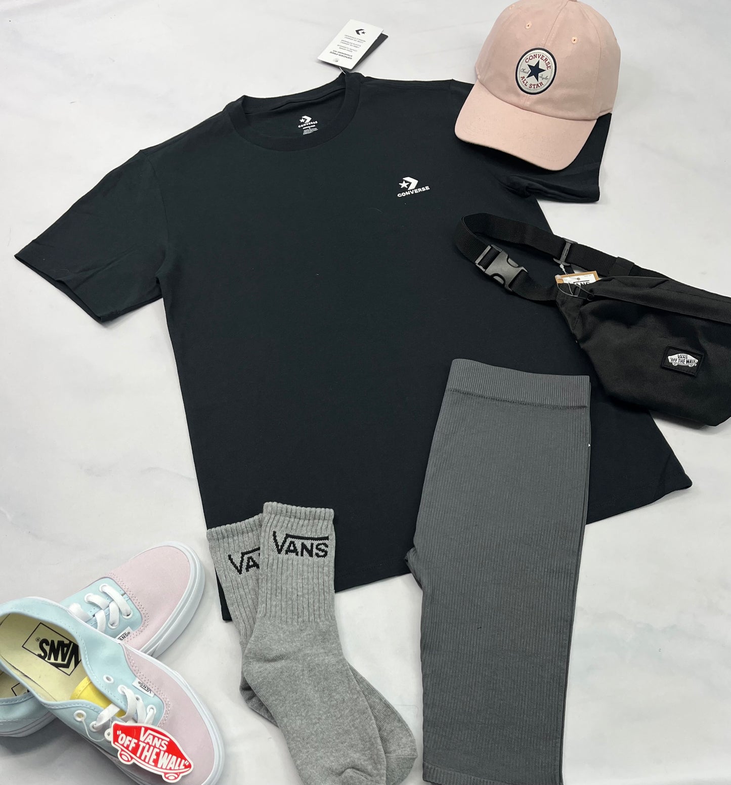 🌸 T-Shirt : Converse Small femme look Over size coupe Boyfriends pour porter avec un cuissard .