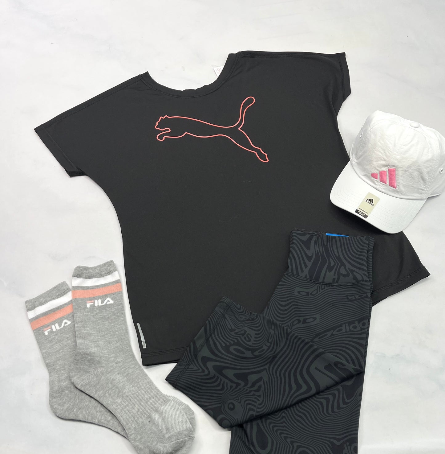 🩷 Puma : manche courte tissu de sport charcoal neuf ! Small femme coupe lousse .