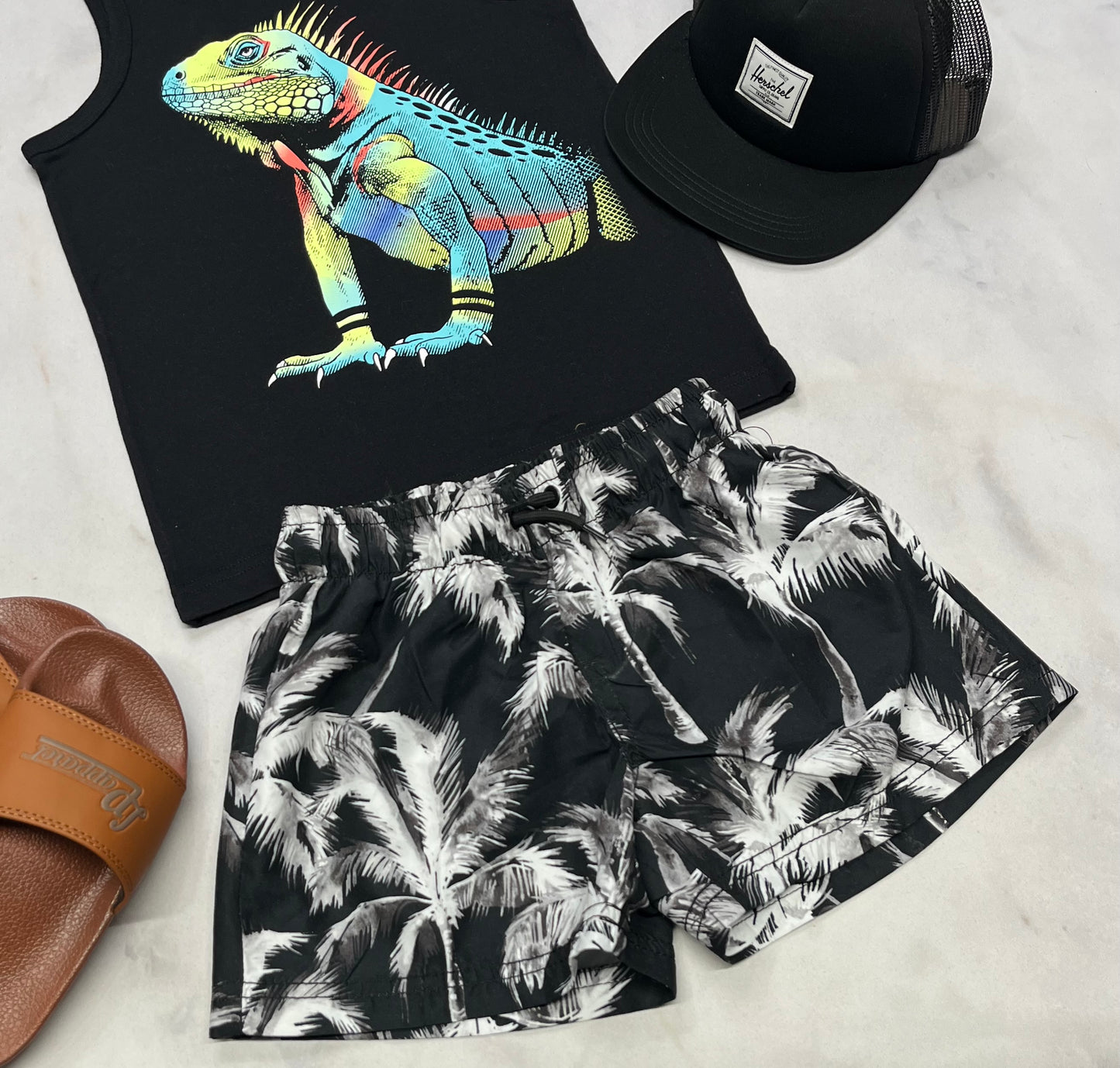 💦 Maillot Short : maillot 5-6 ans garçons neuf ! Soft confo .