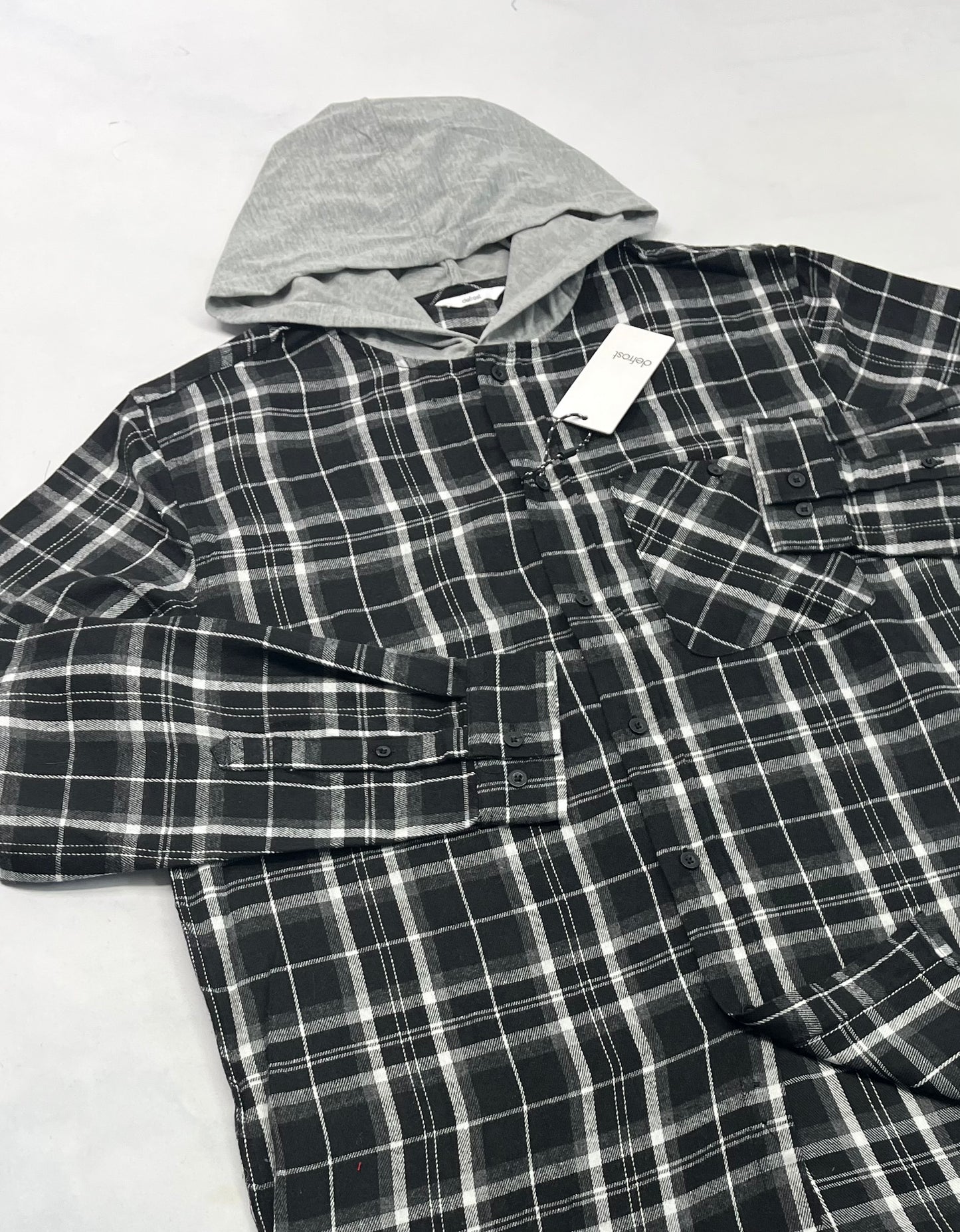 Chemise douce Defrost : avec capuchon souple . M( SM-homme ) et L( M-L) neuve !