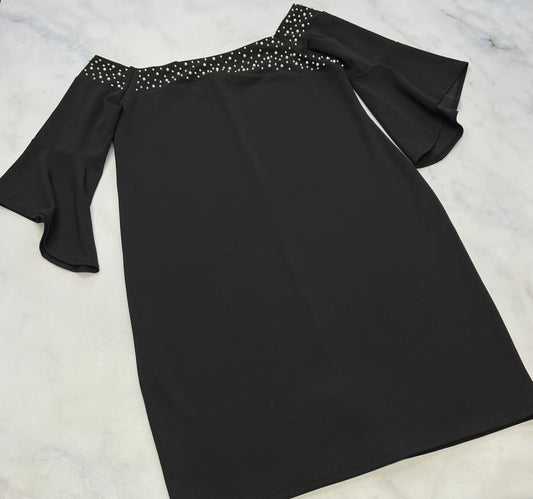 .. Robe beau tissu stretch 14 ans femme comme neuve . Look manche écourté évasé / tendance .