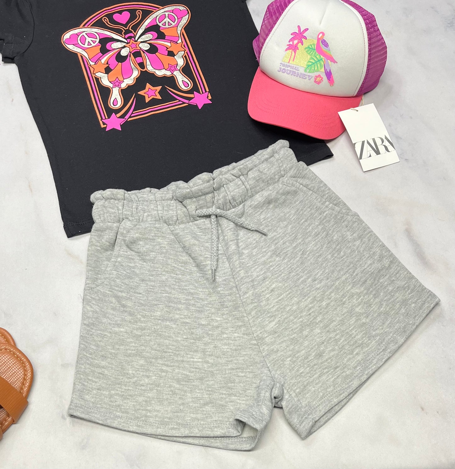 😍 Short en doux ouaté : intérieur taille haute ( grise ) neuve ! 7-8 ans fille .