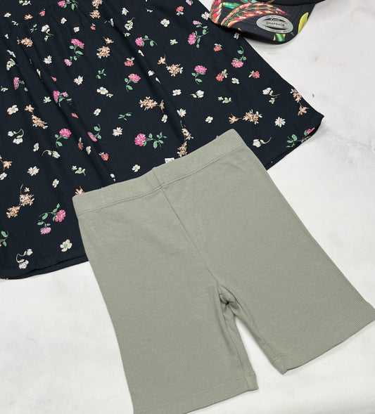 🌿Cuissard : en coton stretch Tag 8 ans neuf !