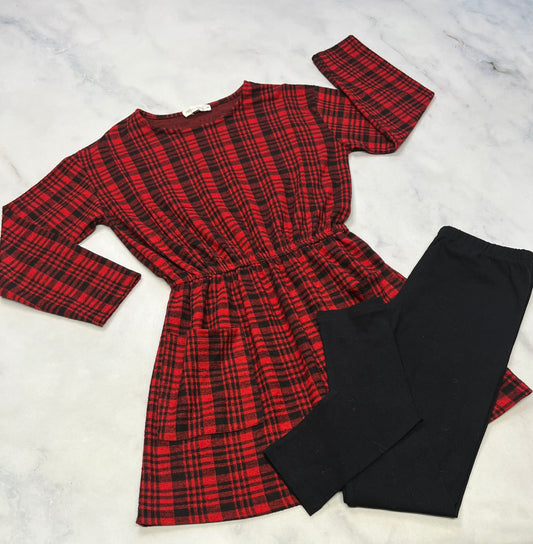 Duo : Robe douce ZARA incroyable (2 poches au bas ) comme neuve . 11-12 ans + Leg. Noir 10-12 ans Place neuf !