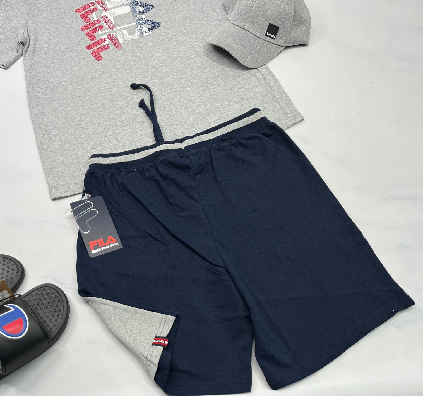 ☀️ Bermuda ouaté : Fila fait S/32 et M/34 homme .