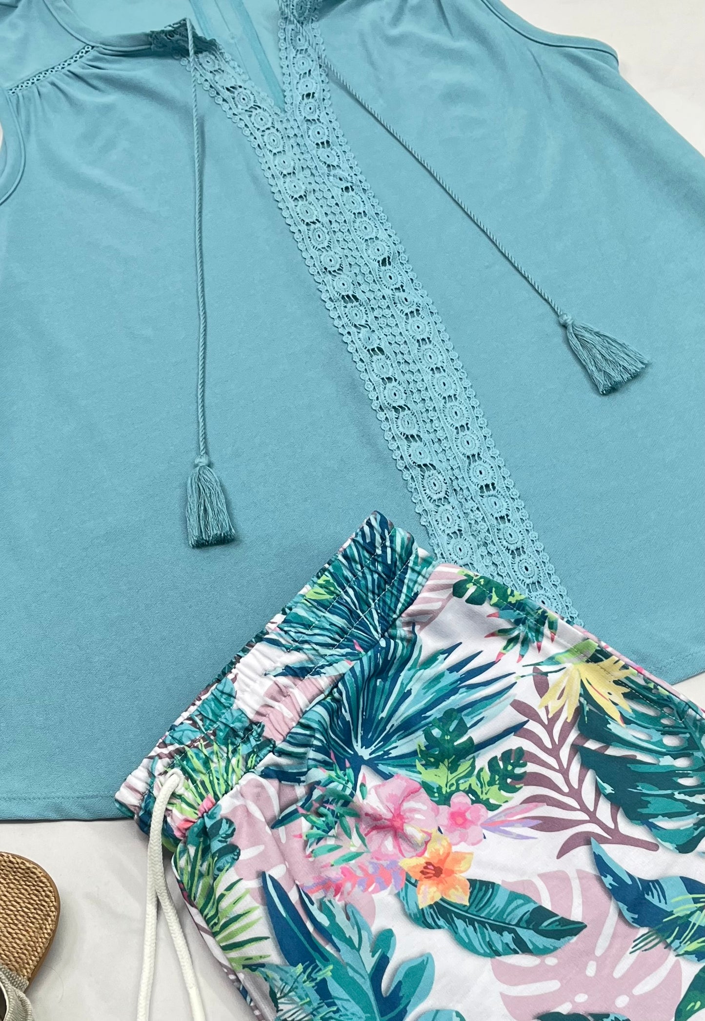 🩵 Camisole : XL/ femme Lily Morgane en tissu stretch relax fit comme neuve . Dos superbe .