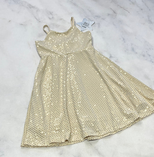 Robe : Little Star Or brillante 5-6 fit stretch ( ou fait 5 ans confo ) stretch doublure int . Bretelles ajustable . Neuve .