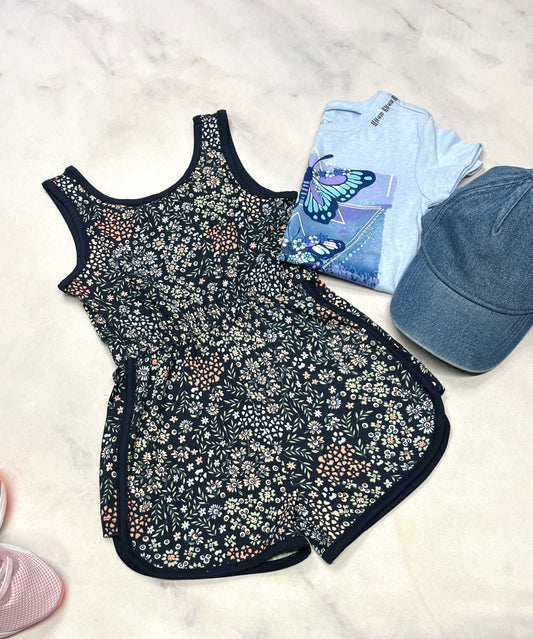 🦋1 pièce short : fleurit hyper doux et stretch . Tag fait 3 ans neuf !