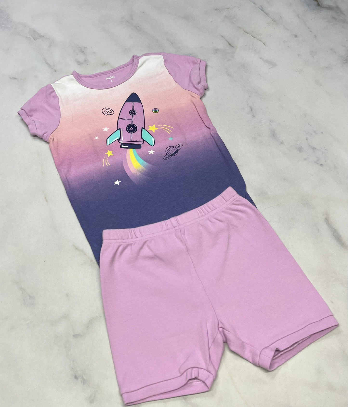 🌙 Pyjama : Pekkle 6(5-6 ans ) neuf !