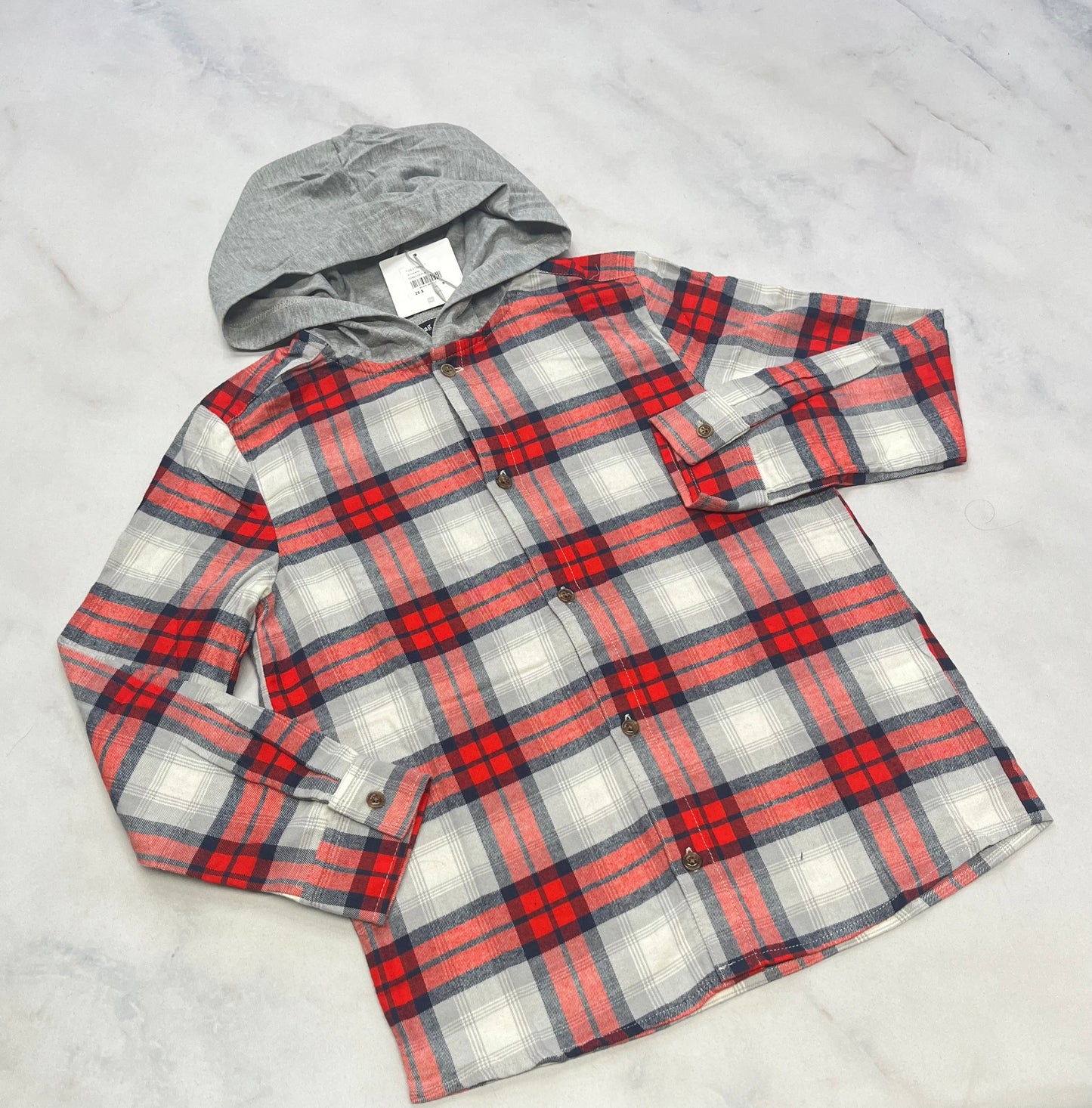 Chemise douce : molle confo. 6 et 8 ans .