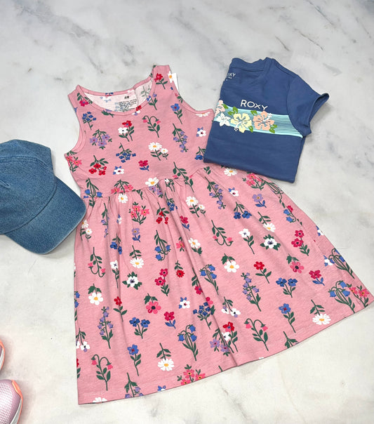 🌸 Robe fleurit : 5 ans neuve !