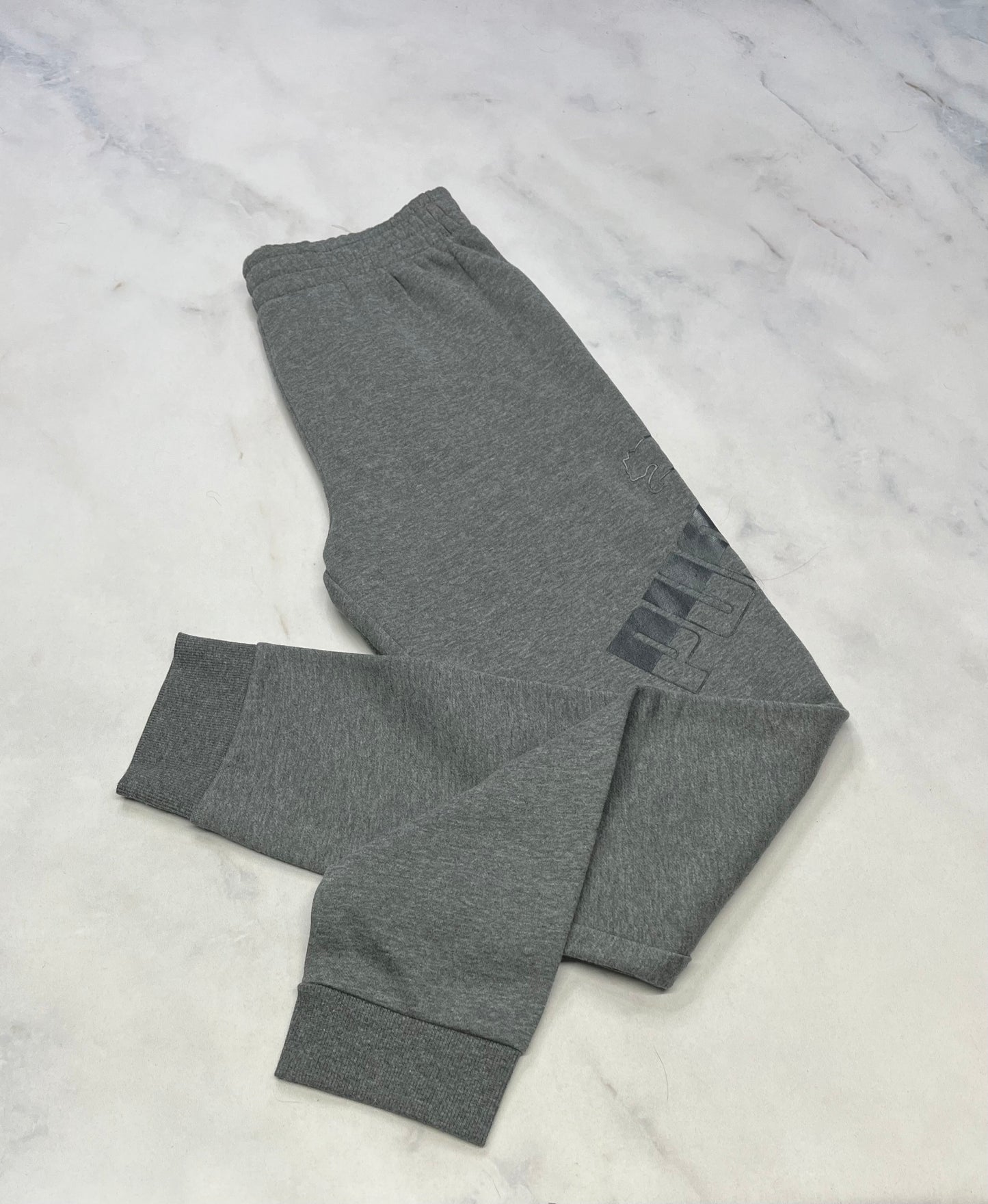 PUMA : Jogger doux à l’intérieur neuf ! 18-20 ans