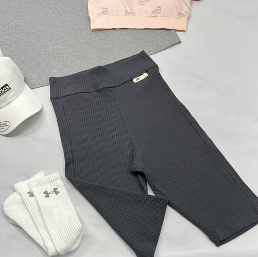 💕 Adidas cuissard : charcoal foncé taille haute stretch confo . M/ femme neuf !!