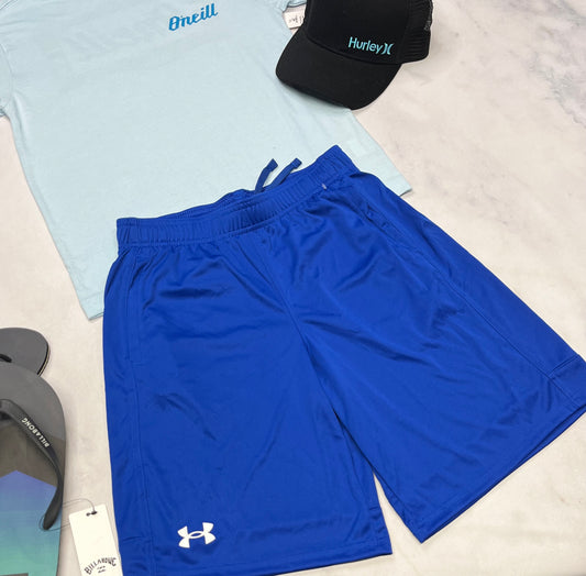 💙 Bermuda : H.Armour en tissu de sport extensible . L(12-14 ans )garçon neuf !