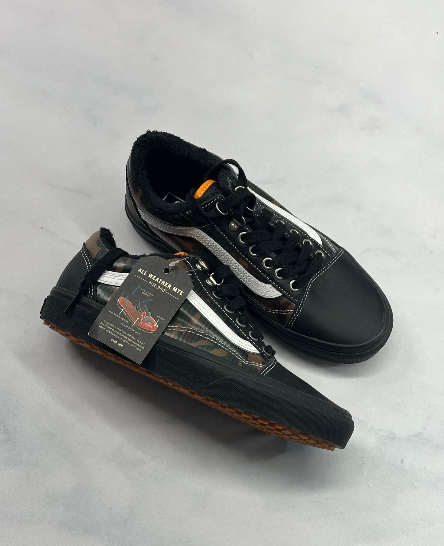 VANS : Doubler / imperméable neuf ! 8/ homme ( 26 cm)