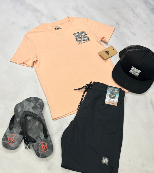 ☀️ T-Shirt : Quiksilver 6(5-6 ans ) garçon neuf ! Beau logo au dos .
