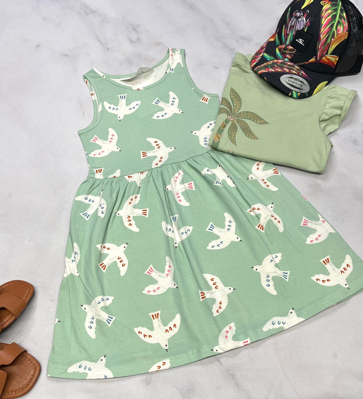 🌴 Manche courte : palmier mi hanche relax fit neuf ! ( sans la robe ) .