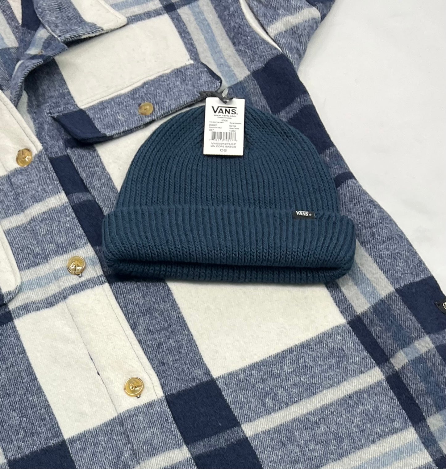 Duo : Veste manteau + Tuque VANS femme .