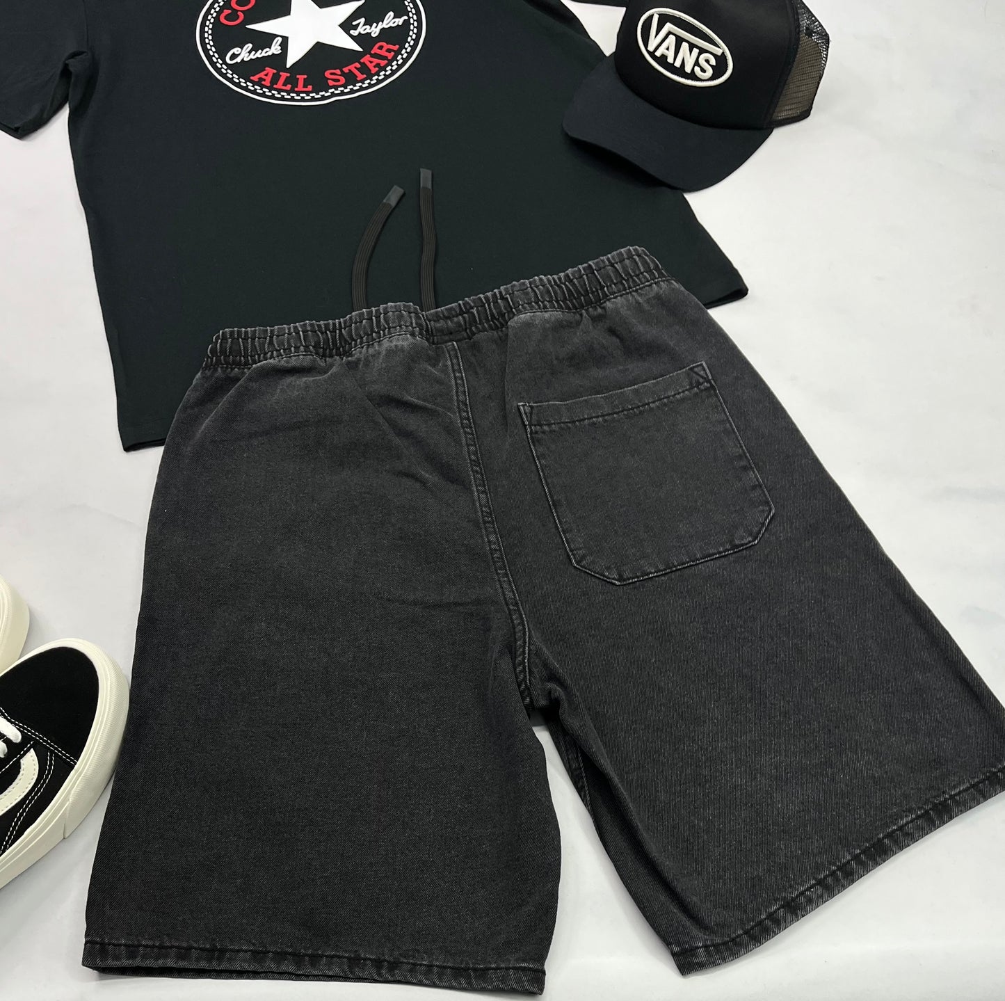 🤩 Bermuda jeans : Small(32)  et Médium homme(34)  relax fit neuf !