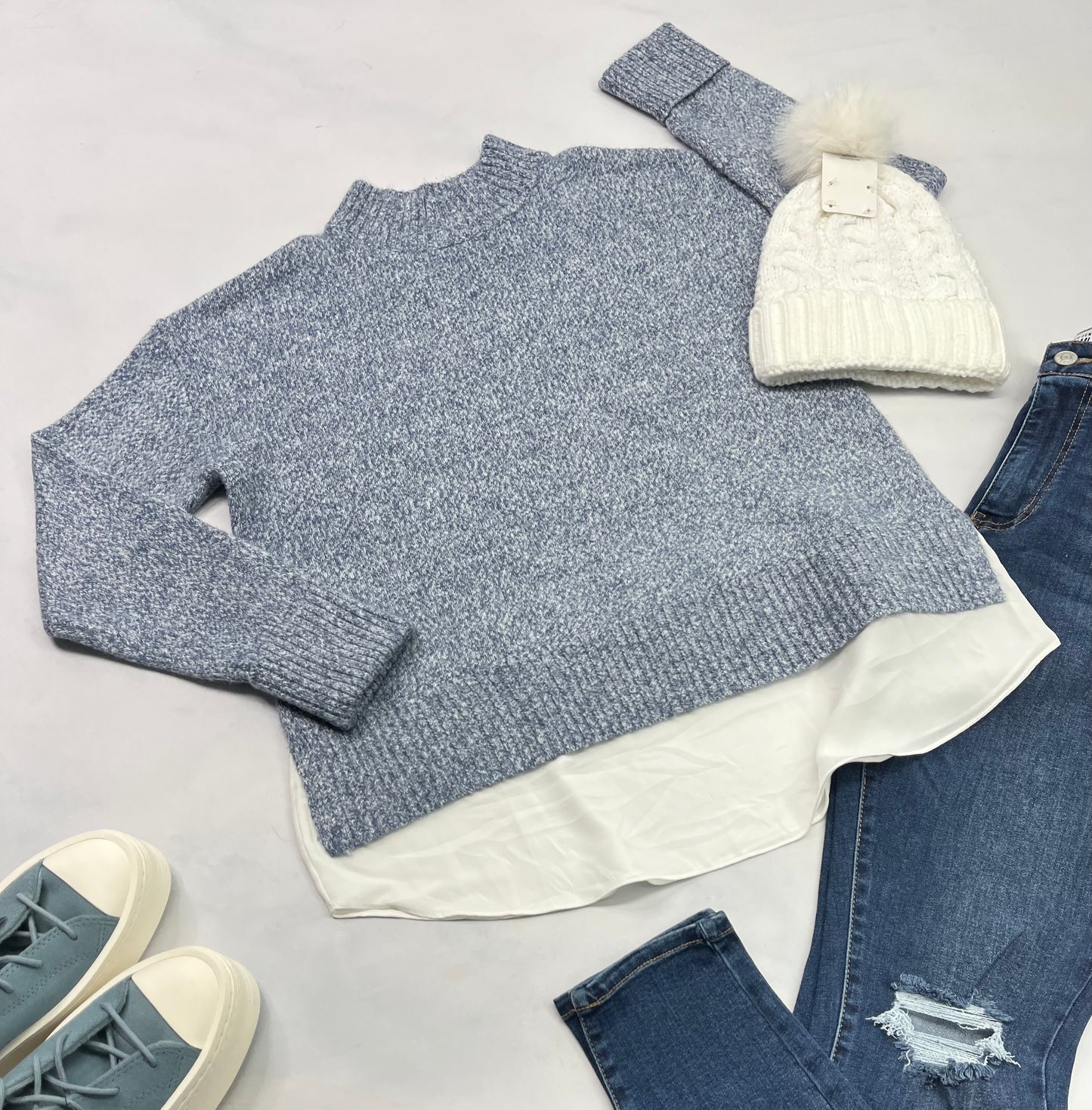 ❄️ Tricot : Bleuté avec effet d’une fausse chemise au bas . RW.CO fait M/ femme comme neuf !