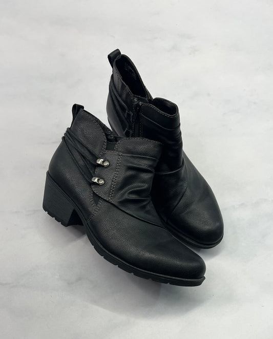 Bottillon : Earth Origins souple zip sur les côtés . 10/ femme comme neuve .