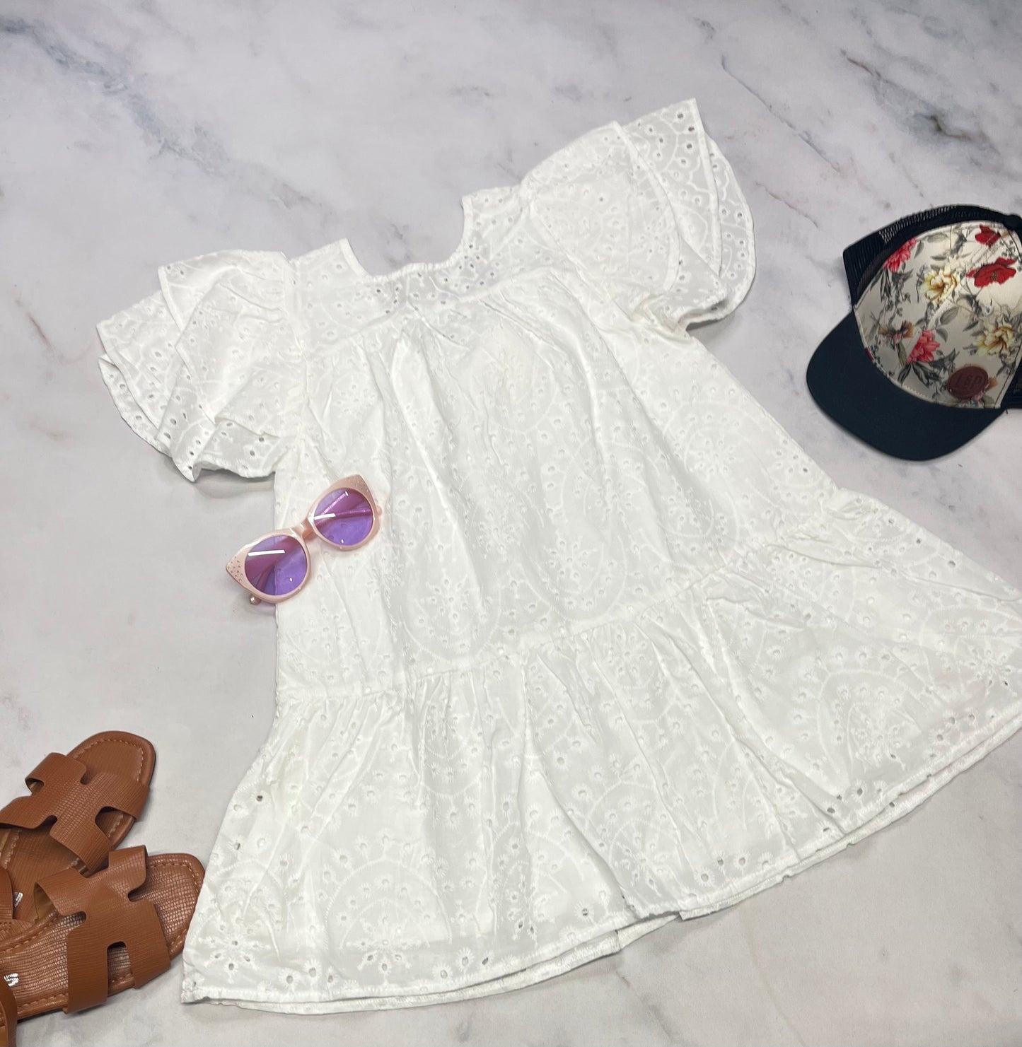 🌿 Robe : AkA blanche 7 ans fille neuve . Incroyable tissu texturer denteler dos superbe !! Doublure souple intégré.