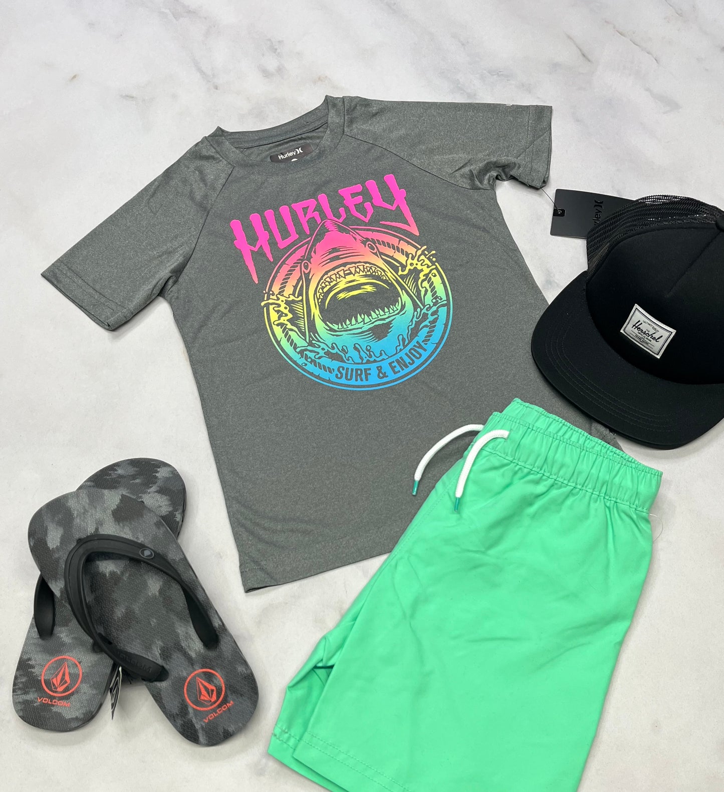 🌴 T-Shirt : Hurley en tissu de sport 5 ans garçon neuf !