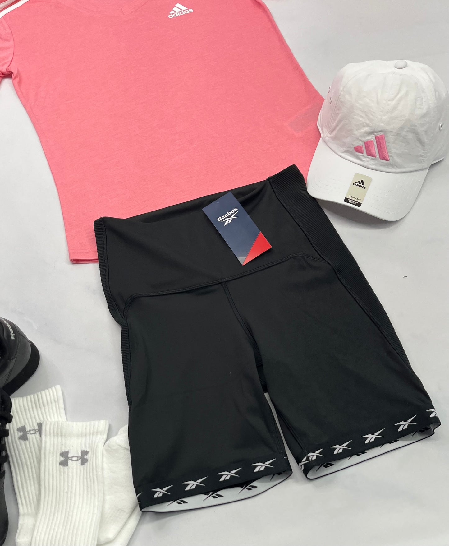 😍 Cuissard : Reebok en tissu de sport stretch S/ fit ( xs-S) 3/4 ans femme .