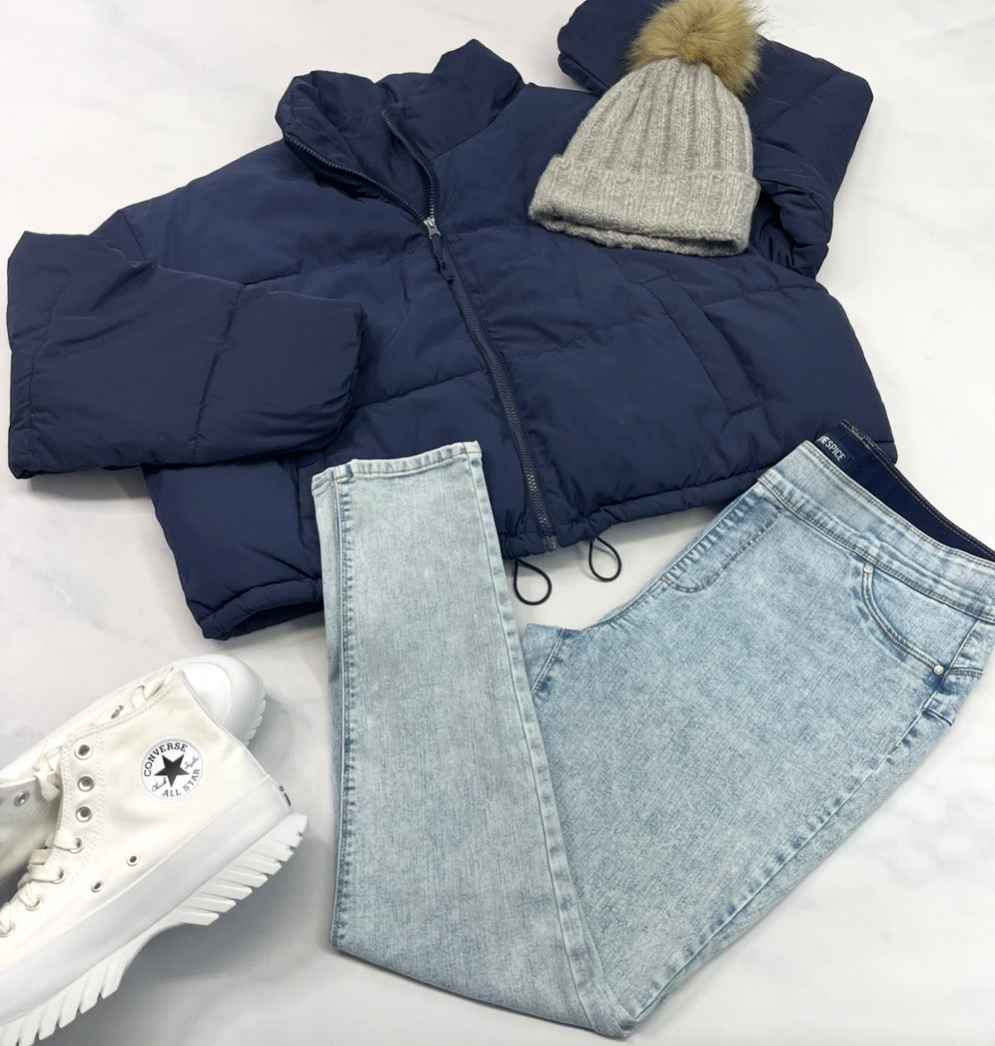 ❄️ Manteau d’Hiver : En doudoune mi hanches neuf ! Ajustable au bas . XL/femme coupe confo neuf !