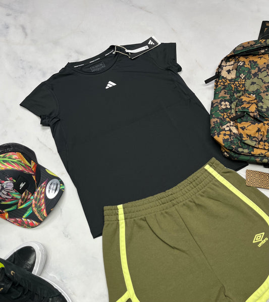 🌴Manche courte : Adidas en tissu de sport extensible de partout 11-12 ans fille neuf ! Dos superbe .